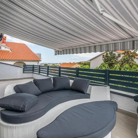 Holiday home 4 Bedroom Cozy In Krk Krk Town