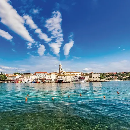 Holiday home 4 Bedroom Cozy In Krk